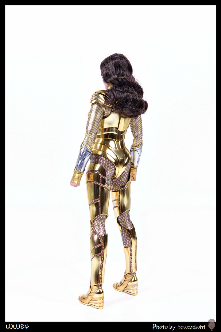 【開箱】Hot Toys - 神力女超人 金鷹盔甲DX版