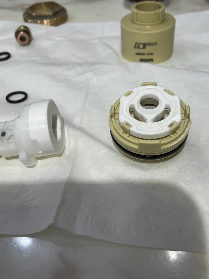 冷熱混水龍頭水垢清潔