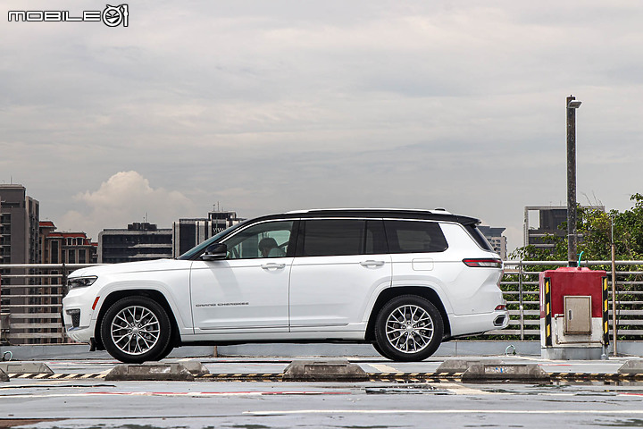 Jeep Grand Cherokee L 試駕|外剛內柔的美系彪形大漢!