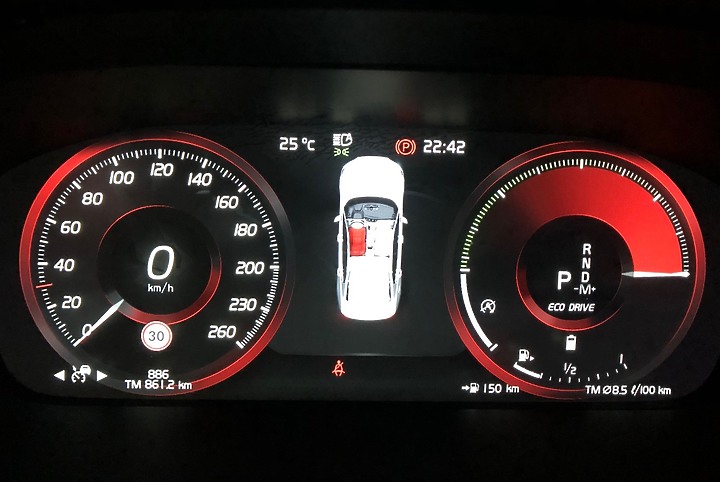 點我看大圖 末代雙出尾管---S60瑪瑙黑開箱&Polestar軟體性能優化