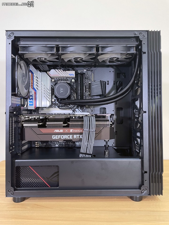 中堅新戰力,特色網狀通風直立中塔機殼 ThermalTake T27 TG ARGB