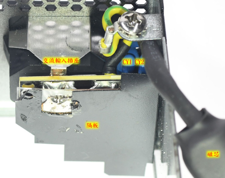 PHANTEKS追風者REVOLT SFX 750W金牌全模組化電源開箱