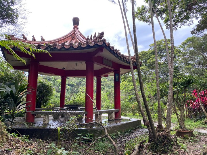 台北南港|南港山.親民好走的小百岳,飽覽101跟台北市區風景