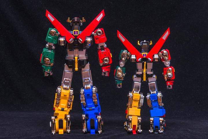 Blitzway × 5PRO STUDIO CARBOTIX《聖戰士》VOLTRON