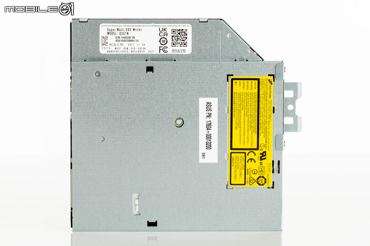ASUS ExpertCenter D9 Mini Tower(D900MC) 商用主機開箱 在精簡空間內提供高度擴充彈性
