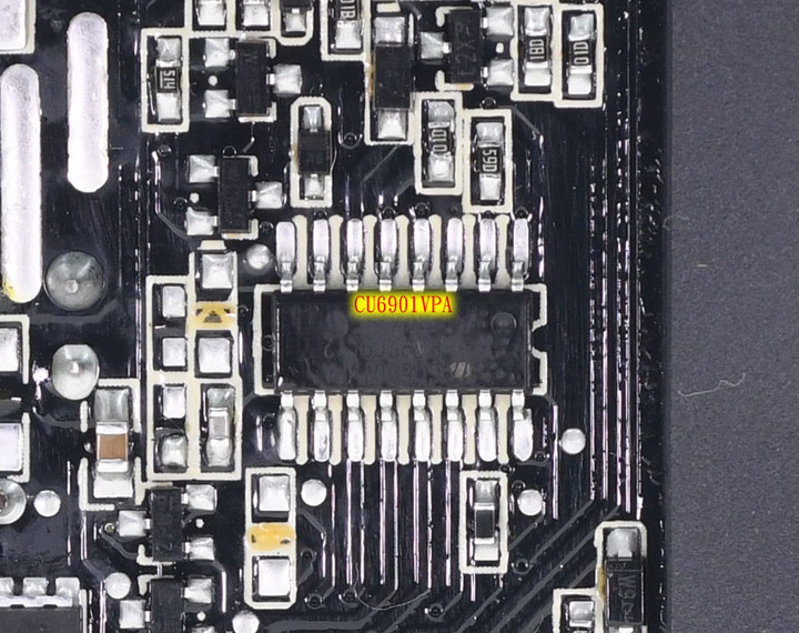 PHANTEKS追風者REVOLT SFX 750W金牌全模組化電源開箱