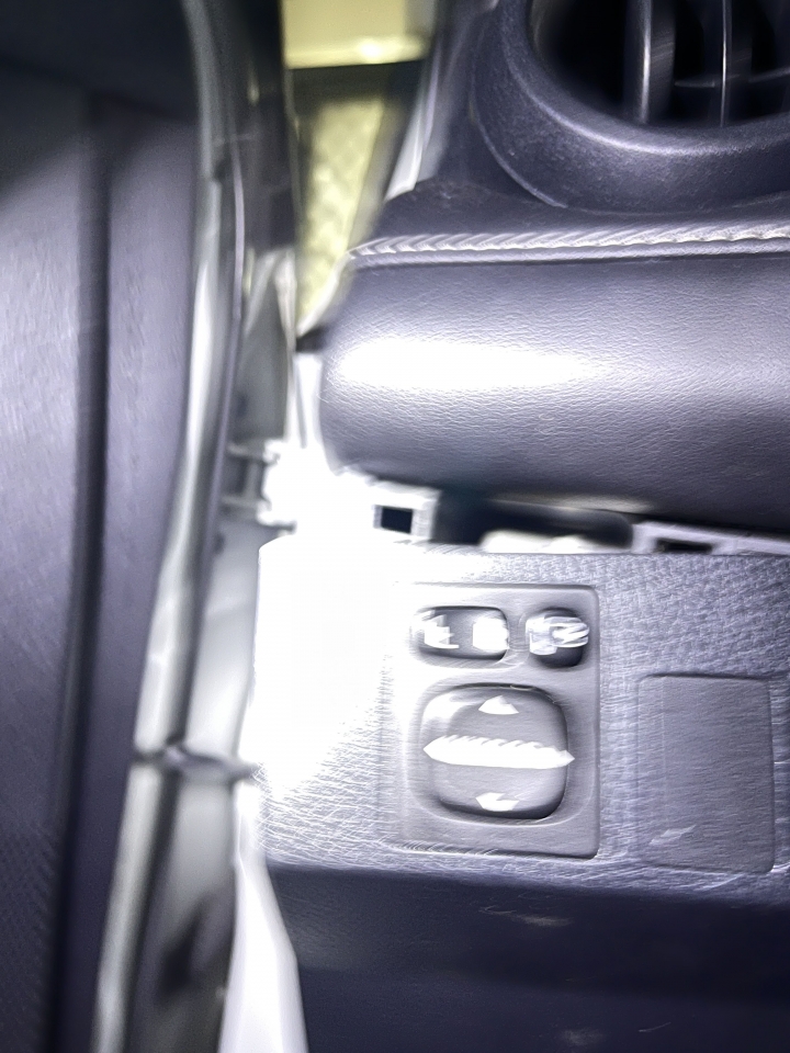 Rav4 2017 4.5代 油電車 安裝自動折後視