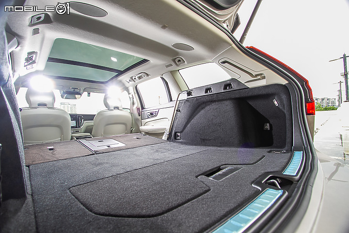 Volvo V60 Recharge T8試駕∣不畏旅程焦慮 盡享生活樂趣