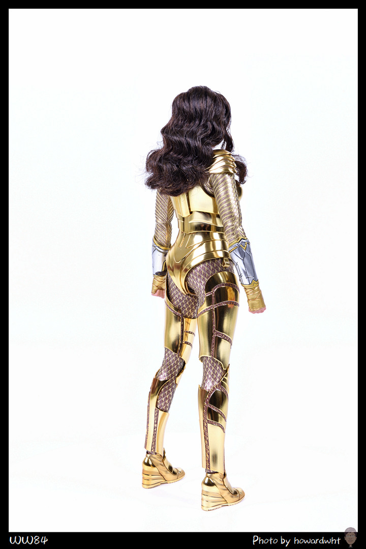 【開箱】Hot Toys - 神力女超人 金鷹盔甲DX版