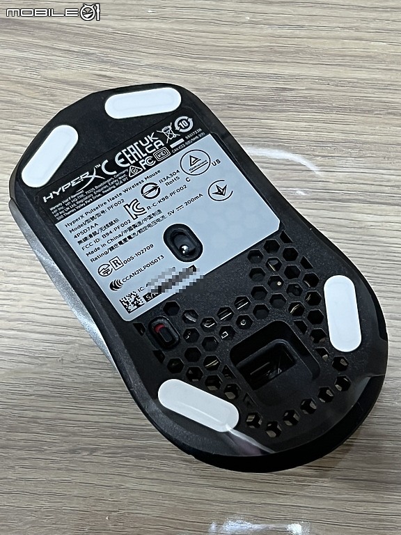 點我看大圖 開箱 HyperX 輕量遊戲滑鼠 Pulsefire Haste 無線版