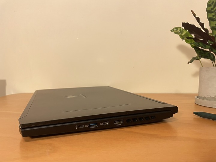 【開箱】Acer Predator Triton 500SE，旗艦之力，用過就回不去啦~~
