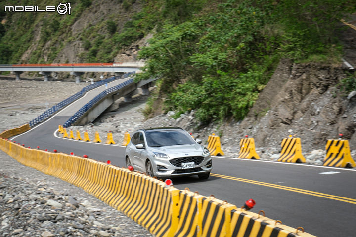 久違的南橫公路，路線實探還完成了一座台灣百岳！feat. Ford Kuga EcoBoost 250 AWD ST-Line