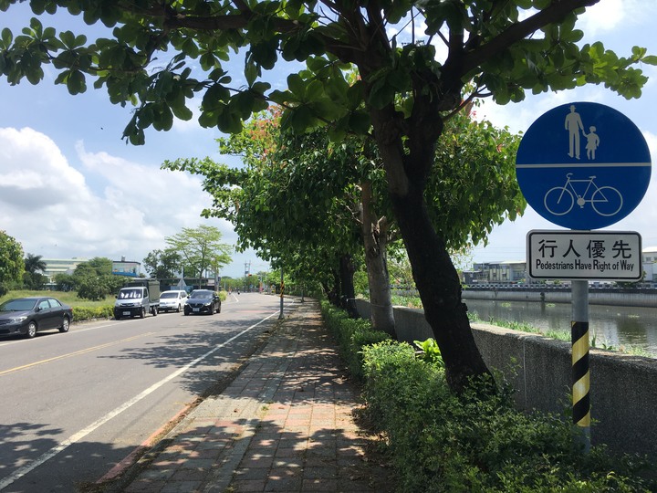 台南山海圳綠道自行車道