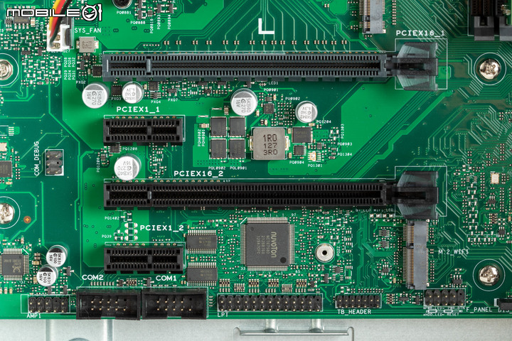 ASUS ExpertCenter D9 Mini Tower(D900MC) 商用主機開箱 在精簡空間內提供高度擴充彈性