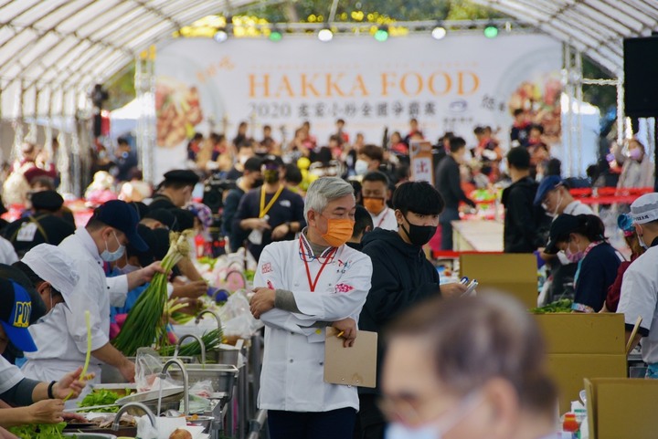 2022客家小炒全國爭霸賽又開始了 即日起開放報名 總獎金80萬 「料理之王」聯名特別節目 決賽爭霸 高手就是你 !