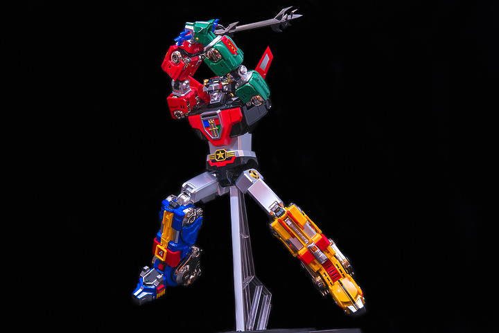 Blitzway × 5PRO STUDIO CARBOTIX《聖戰士》VOLTRON
