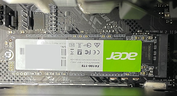 點我看大圖 美光顆粒的M.2-acer FA100 1TB
