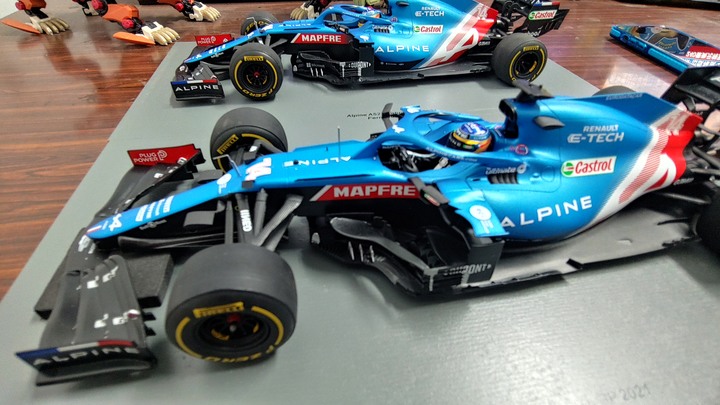[開箱]1/18 MIMICHAMPS MCLAREN MCL35M