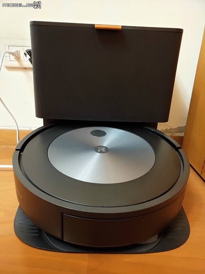 點我看大圖 掃地機器人iRobot J7+開箱 避便便專用!