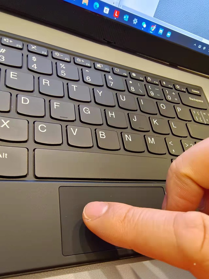 ThinkPad X1 Fold Gen1 開啟平板筆電新模式
