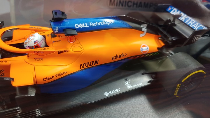 [開箱]1/18 MIMICHAMPS MCLAREN MCL35M