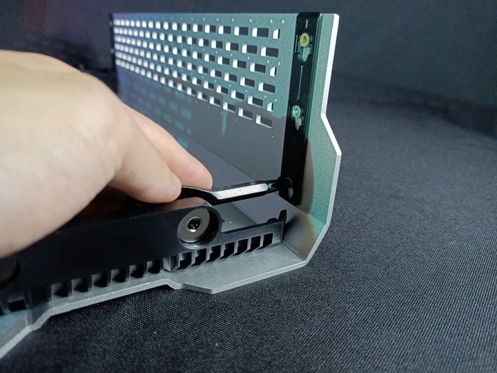 三種願望一次滿足 Phanteks Evolv Shift XT + Phanteks Revolt SFX金牌 650W 開箱評測