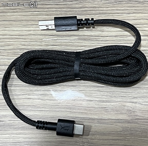 點我看大圖 開箱 HyperX 輕量遊戲滑鼠 Pulsefire Haste 無線版