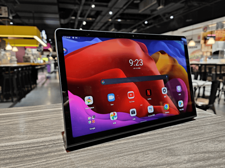 造型獨特的捲軸型態娛樂平板 Lenovo Yoga Tab 11 上手玩~