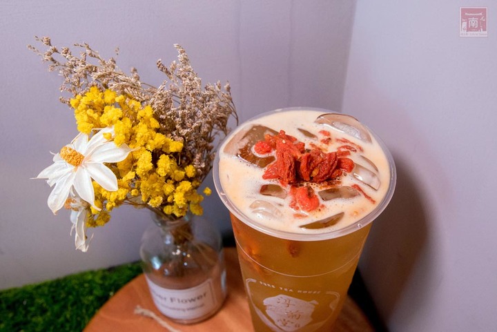 【臺南美食】主打養生的飲料也很好喝|菊花系列飲|新鮮水果飲品|有機無毒水果特調|菊花茶|木瓜鮮奶~~淳菊堂菊花茶飲專賣店