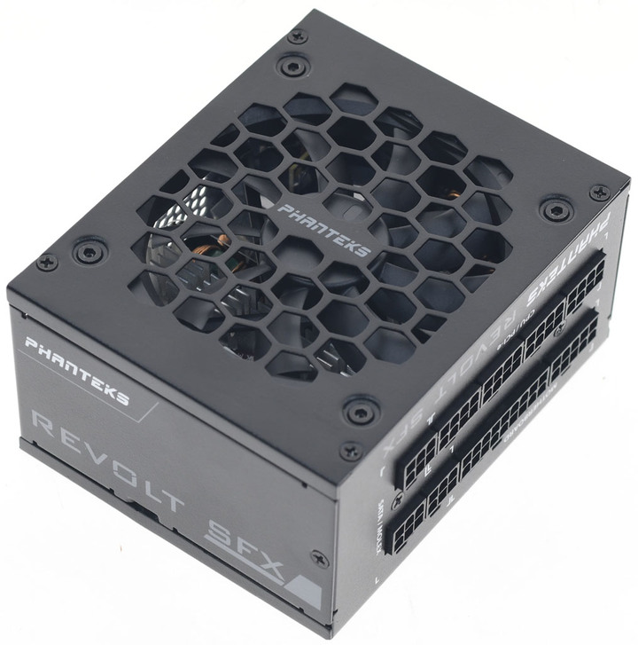 PHANTEKS追風者REVOLT SFX 750W金牌全模組化電源開箱