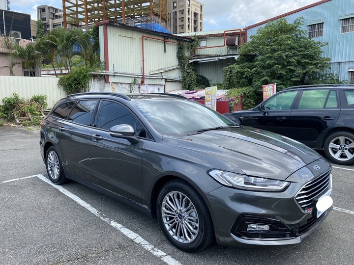 吃經濟實惠/便宜又大碗的Mondeo wagon Hybrid開箱