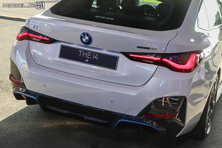 【採訪】BMW i4雙車型255萬元起開賣，最大續航里程590公里！