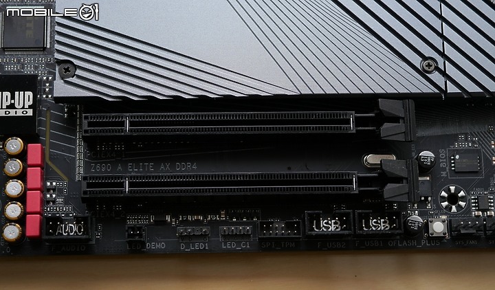 規格用料提升 Z690 AORUS ELITE AX DDR4 開箱