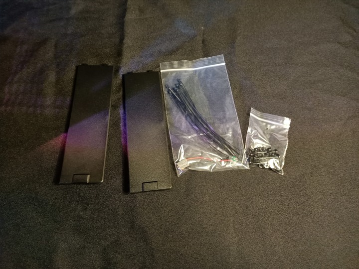 少女的首飾盒 Thermaltake曜越 The Tower 100 尊爵金 開箱評測
