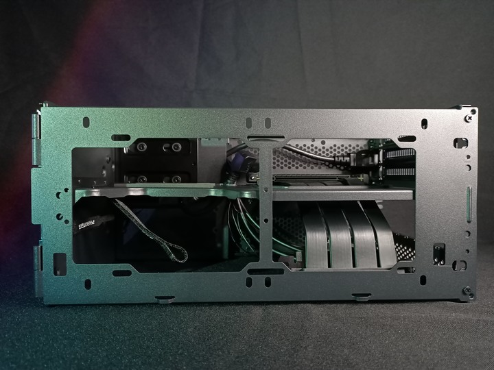 三種願望一次滿足 Phanteks Evolv Shift XT + Phanteks Revolt SFX金牌 650W 開箱評測