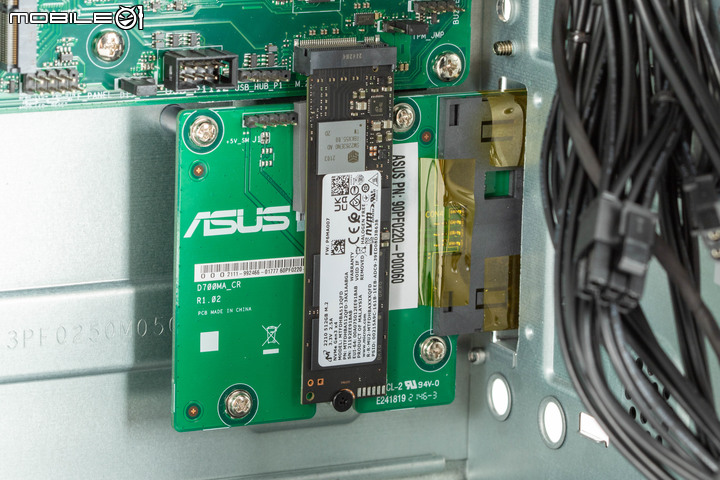 ASUS ExpertCenter D9 Mini Tower(D900MC) 商用主機開箱 在精簡空間內提供高度擴充彈性