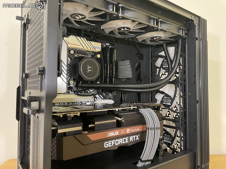 中堅新戰力,特色網狀通風直立中塔機殼 ThermalTake T27 TG ARGB