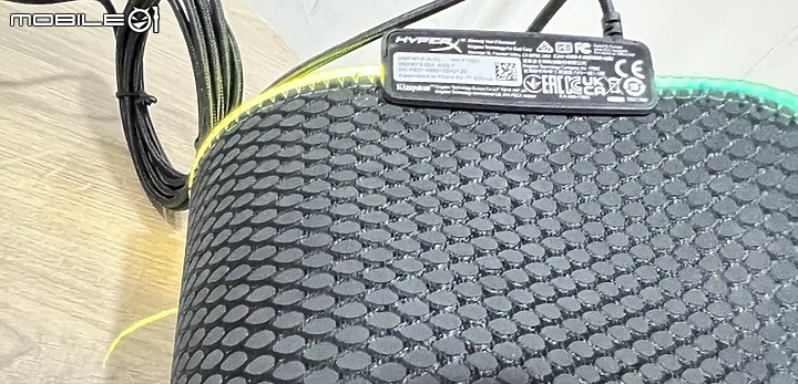 點我看大圖 開箱 HyperX 輕量遊戲滑鼠 Pulsefire Haste 無線版