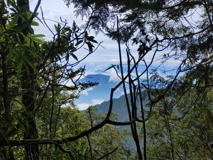 單攻西巒大山剩1.8K撤退