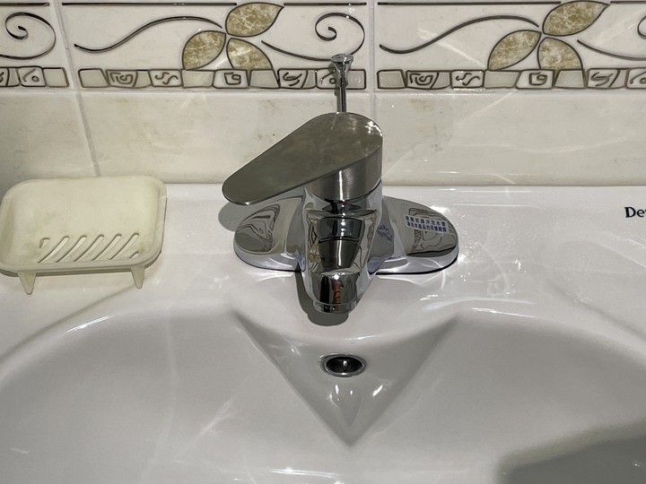 冷熱混水龍頭水垢清潔