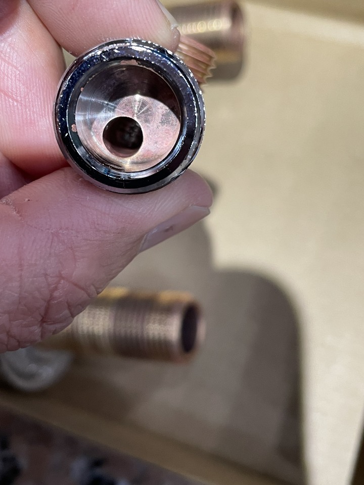 冷熱混水龍頭水垢清潔