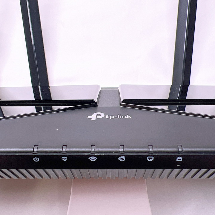 超高CP值！輕鬆改善網路品質 - TP-Link Archer AX53 無線路由器。