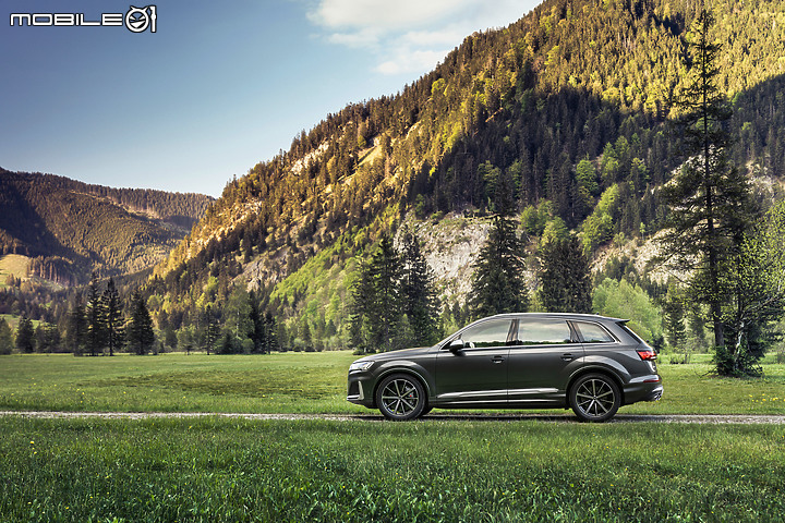 【國內新訊】Audi SQ7正式發表,554萬元坐擁507hp七人座大休旅!