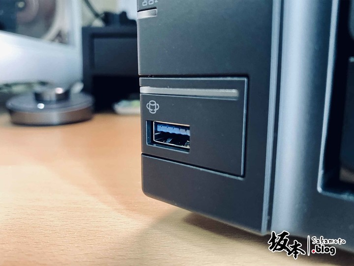 ASUSTOR AS6704T開箱評測：強還要更強，又快又穩的創作者NAS！