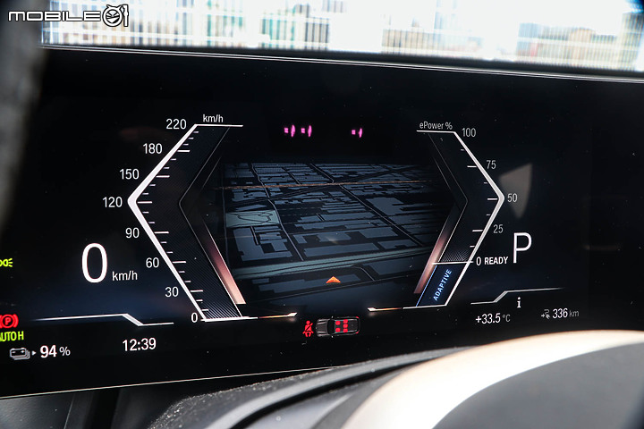 BMW iX xDrive40 旗艦版試駕｜初嘗巴伐利亞發動機的轉型代表作！