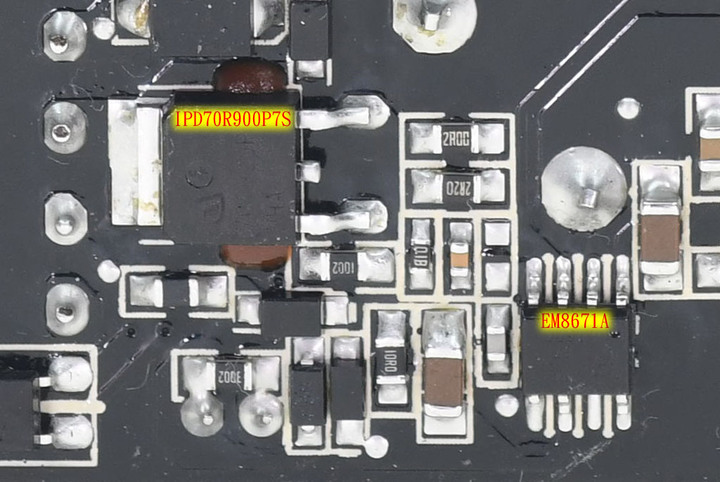 PHANTEKS追風者REVOLT SFX 750W金牌全模組化電源開箱