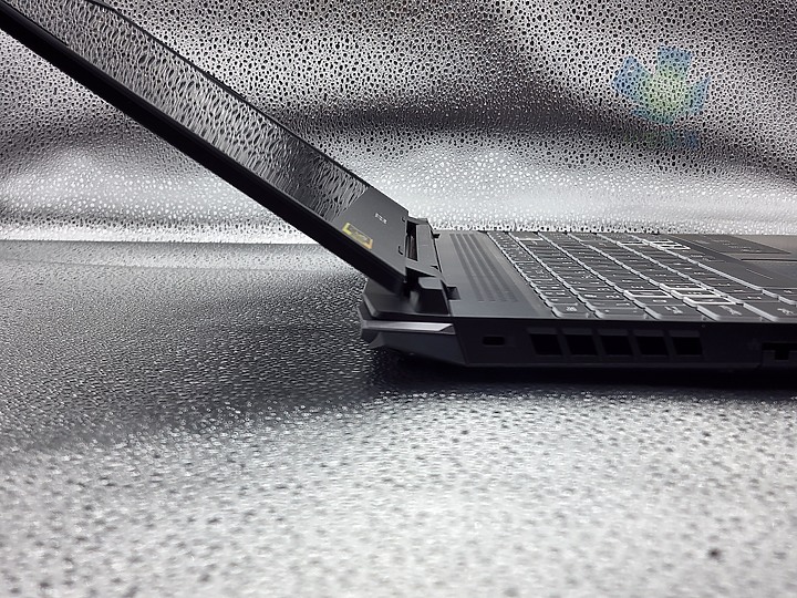 【小宅開箱】Acer Nitro 5 AN515-58 2022款最便宜獨顯直連12代3060，值得嗎？