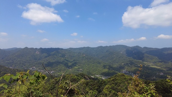 [樂山童盟] [新北平溪] 中央尖-臭頭山-東勢格越嶺步道