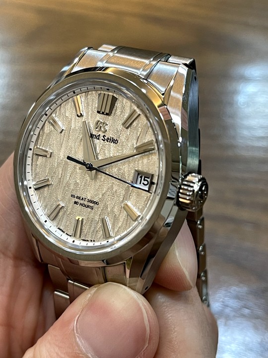 30而立，給自己的生日禮，Grand Seiko白樺樹開箱