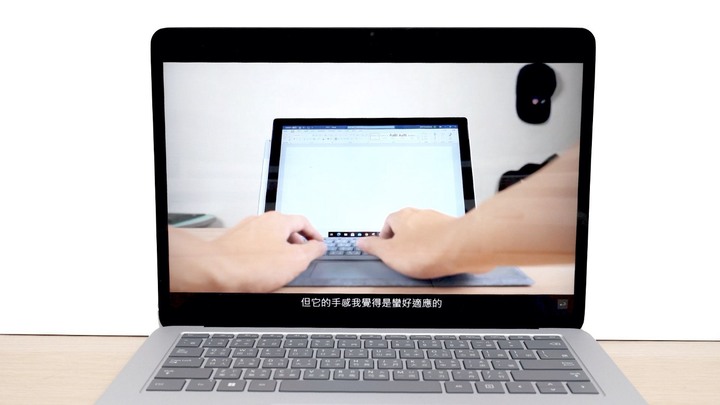 點我看大圖 邁向高性能筆電,同時變身平板 Microsoft Surface Laptop Studio 商務版
